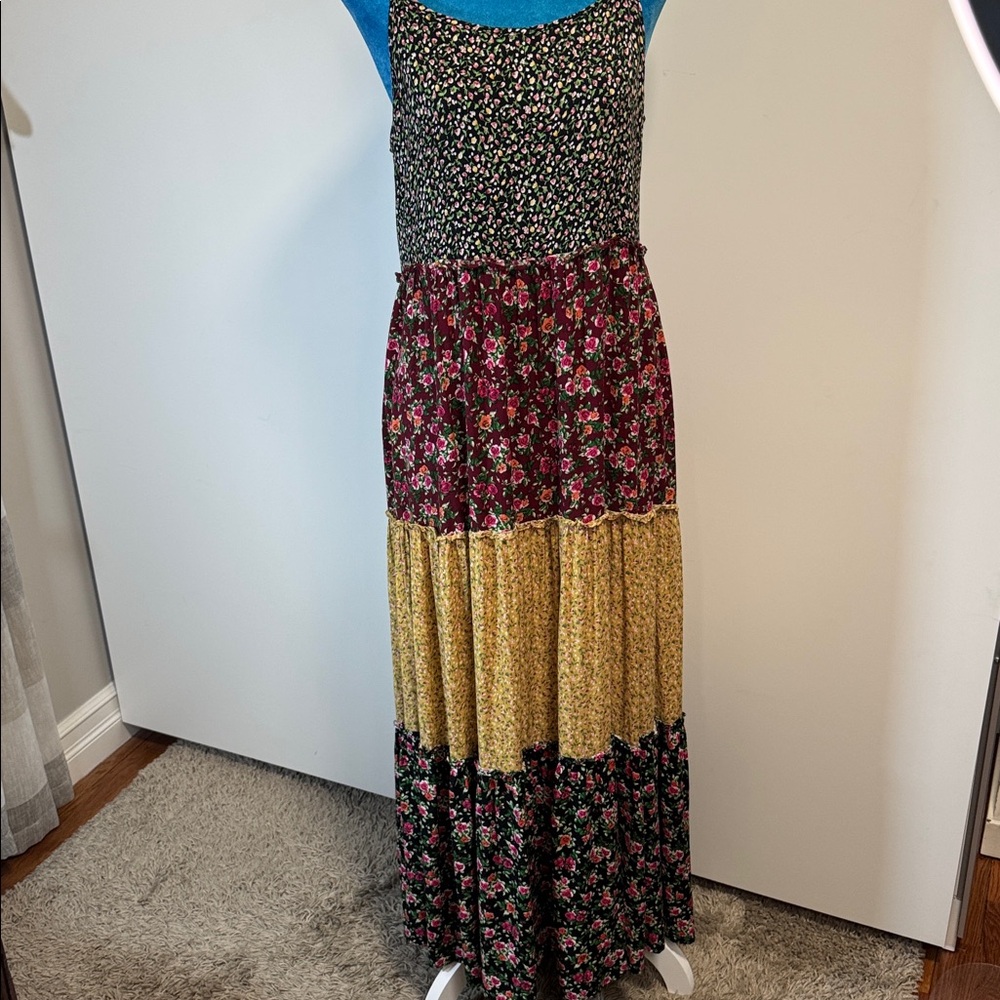 NATURAL LIFE Kaia Floral Patchwork tiered peasant prairie flowy Maxi Dress Med - Picture 3 of 9
